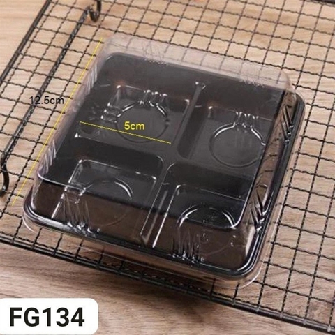 Hộp nhựa TT 4 bánh FG134(2400)