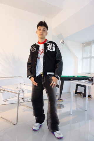 Dirty black jacket jean