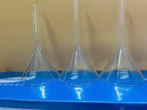 Phễu thủy tinh F75mm, Hãng OMSONS GERMANY