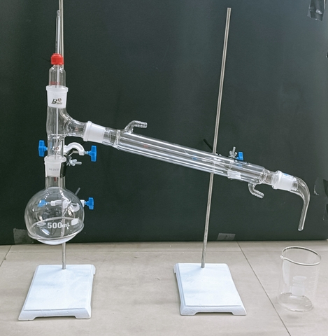 Bộ chưng cất tinh dầu, Bộ chưng cất thủy tinh phòng thí nghiệm