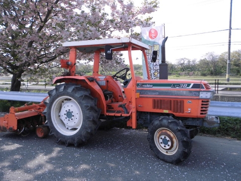 KUBOTA L1-38DT
