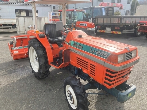 KUBOTA L1-225DT