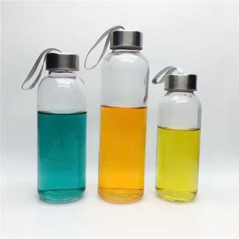 Chai nước thủy tinh trong nhiều kích cỡ