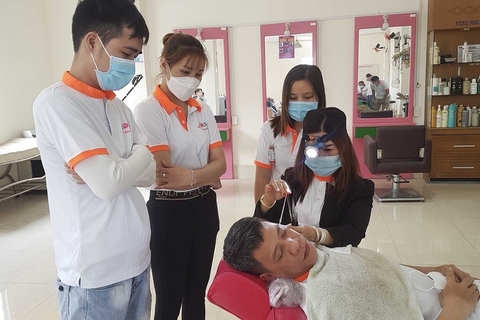 Chuyên Gia Tạo Mẫu Tóc Nam (100 Giờ)