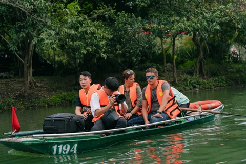 Hoa Lu Ancient Capital – Trang An – Mua Cave | Ninh Binh 1 day tour