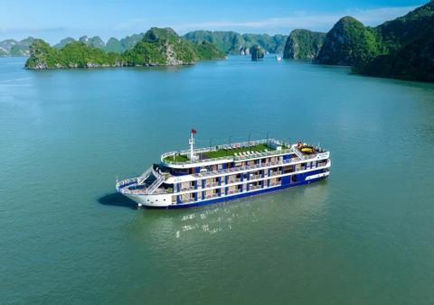 Dragon Bay Cruise | Ha Long Overnight Cruise 3 Days 2 Nights on Cruise