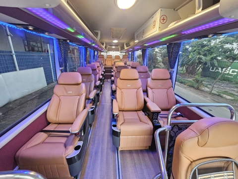Bus Ha Long to Hanoi - Limousine 18 seats