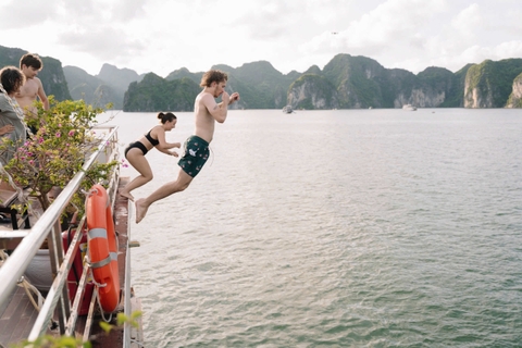 Cat Ba Tour 2D1N | Enjoy Lan Ha Bay Fullday Tour + Half-day Trekking National Park