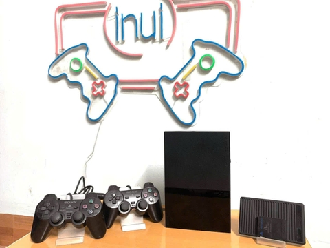 Máy chơi game PS2 hắc ám