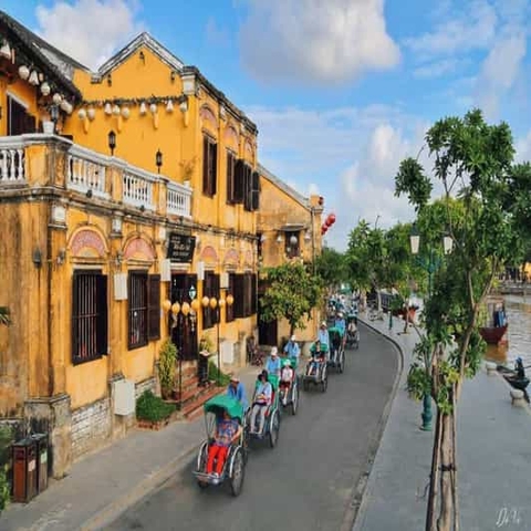 Hoi An City Tour – Boat Ride – Release Flower Lantern