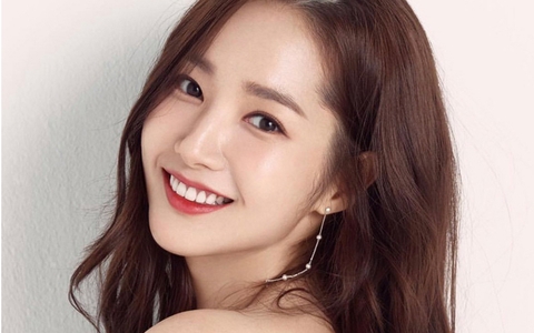 Khám phá công thức dưỡng trắng an toàn giúp chị em có làn da ngàn người mơ ước 