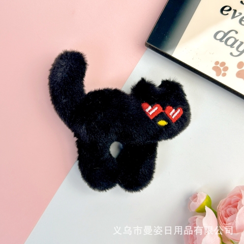 Pin cài mèo bông đeo kính