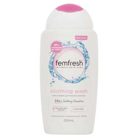 Dung dịch vệ sinh hằng ngày Femfresh Soothing Wash (hồng) bản Úc chai 250ml