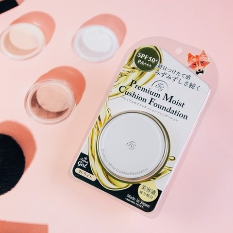 Phấn nước Tiara Premium Moist Cushion Foundation Matte 13g - Màu Trắng (da ít khuyến điểm)