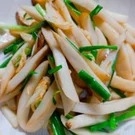 Nấm đùi gà xào hành tây