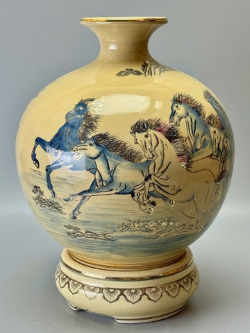 Bình hút tài lộc mã đáo thành công xanh coban vẽ vàng 24k