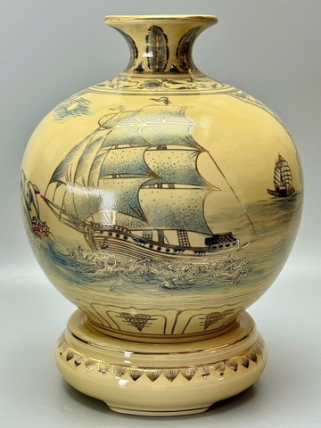 Bình hút tài lộc nhị cảnh Thuận Buồm Xuôi Gió và Công Đào gốm Chu Đậu vẽ vàng