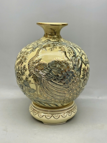 Bình hút tài lộc công đào đắp nổi H40 gốm Chu Đậu vẽ vàng 24k