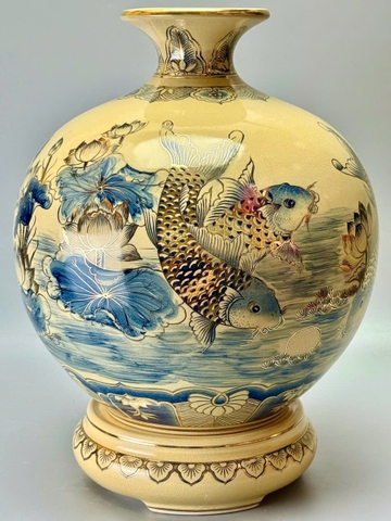 Bình hút tài lộc H35 vs H40 cá chép hoa sen xanh coban gốm Chu Đậu vẽ vàng 24k