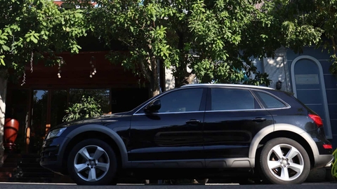 Cho Thuê Xe Audi Q5