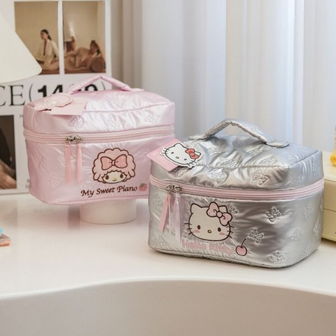 [ Set 2 Cái ] Túi Đựng Mỹ Phẩm / Dụng Cụ Trang Điểm Hello Kitty - 17489