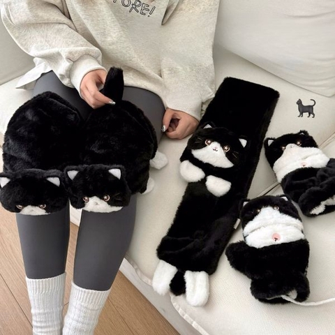 [ Set 2 Cái ] Găng Tay / Khăn Choàng Mùa Đông - 17601