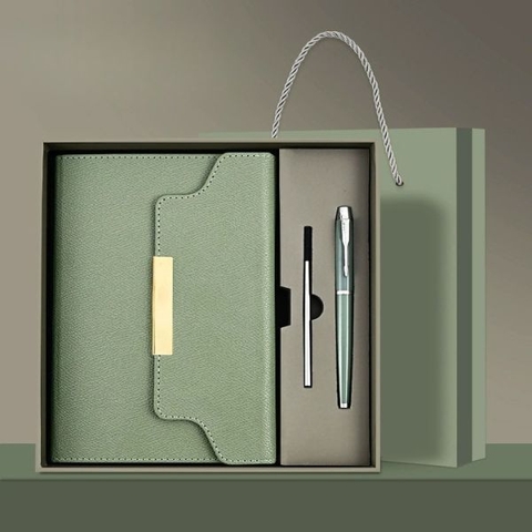 [ Set 2 Bộ ] Quà Tặng [ Sổ A5 200 Trang + Bút ] - 18125