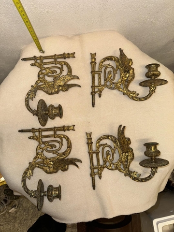 4 tay nến đàn piano