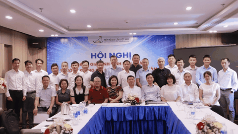 Liên kết để phát triển bền vững ngành giống gia cầm