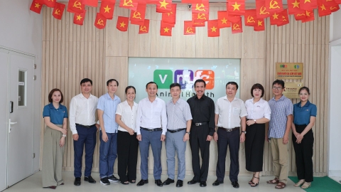Xây dựng mối quan hệ doanh nghiệp và nhà trường, mở rộng hợp tác quốc tế