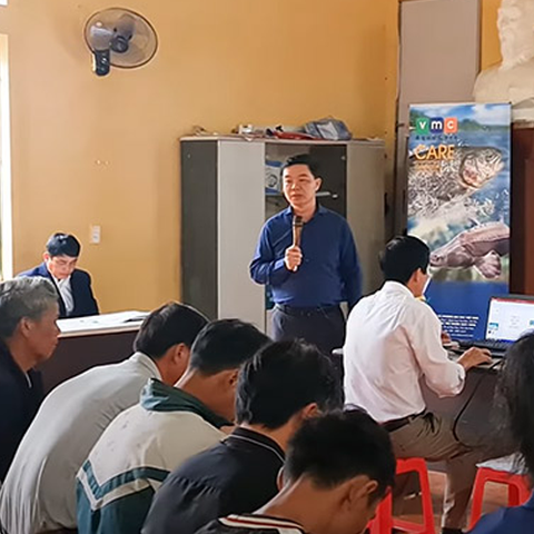 Tập huấn kỹ thuật nuôi và phòng trị bệnh cho cá nước lạnh ở Sa Pa