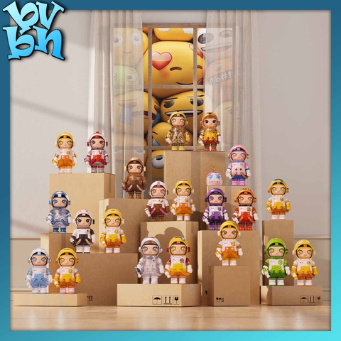 MEGA SPACE MOLLY 100% × Emoji™ Series