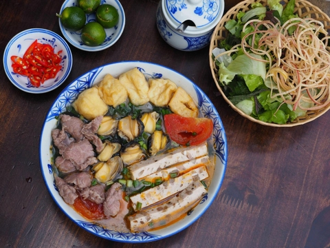 Bún ốc đặc biệt