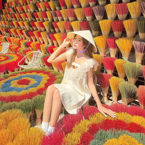 🧚🏻‍♀️🧚🏻‍♀️𝐂𝐡𝐚̣𝐦 𝐇𝐮𝐞̂́, 𝐜𝐡𝐚̣𝐦 𝐯𝐚̀𝐨 𝐛𝐢̀𝐧𝐡 𝐲𝐞̂𝐧, 𝐜𝐡𝐚̣𝐦 𝐤𝐲́ 𝐮̛́𝐜! 🧚🏻‍♀️🧚🏻‍♀️