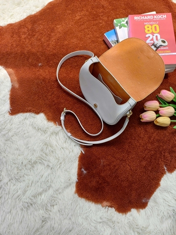 Túi xách Trắng xám xinh xắn cho các nàng dạo phố