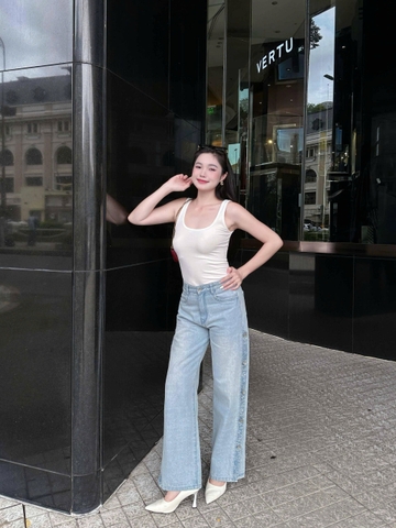 Quần jeans ống suông xẻ nút cá tính & năng động - GOOTIKFASHION