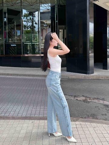 Quần jeans ống suông xẻ nút cá tính & năng động - GOOTIKFASHION