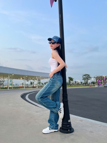 Quần Jeans Nắp Túi