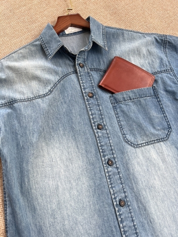 Áo sơ mi nam denim Gootik, tay ngắn form trẻ trung, chất vải thấm hút cao cấp