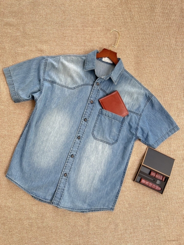 Áo sơ mi nam denim Gootik, tay ngắn form trẻ trung, chất vải thấm hút cao cấp