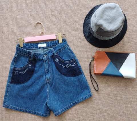 Quần Short Nữ Basic is Beautiful size 27