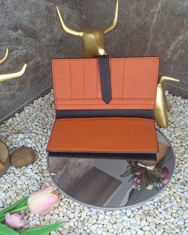 Bóp 118 dài đen có dây gài