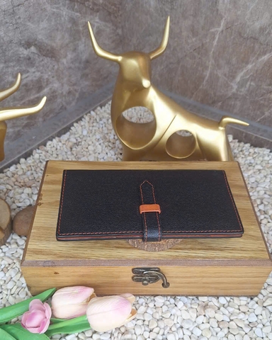 Bóp 118 dài đen có dây gài