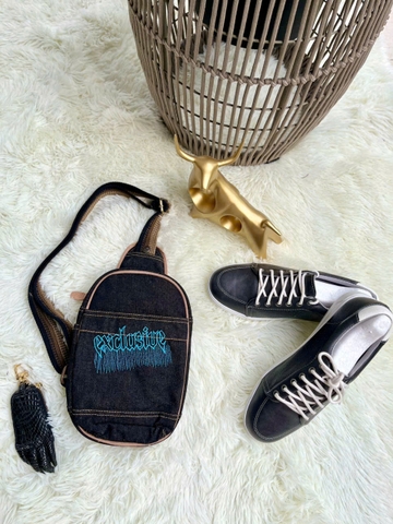 Túi bao tử đeo chéo vải Jeans/Denim thêu Exclusive độc đáo