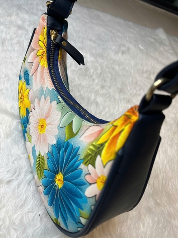 Túi xách Vầng Trăng Có Quai Đeo Xinh Xắn & Nữ Tính thương hiệu GOOTIK FASHION TX-296