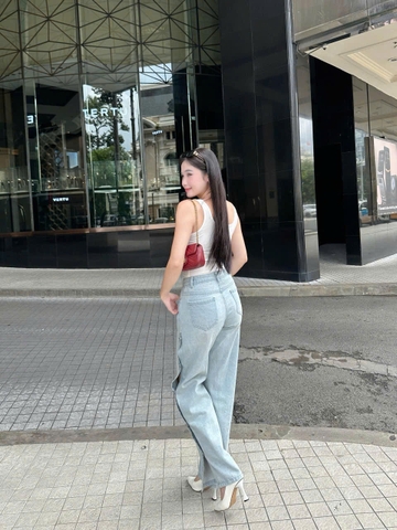 Quần jeans ống suông xẻ nút cá tính & năng động - GOOTIKFASHION