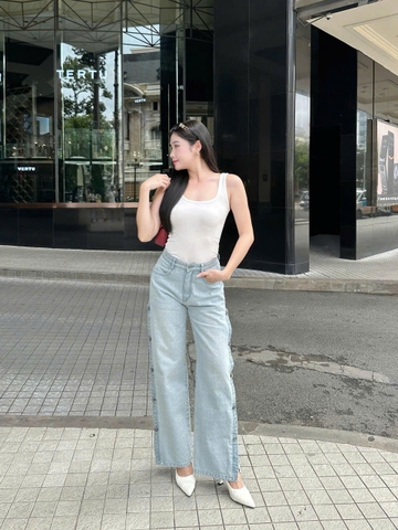 Quần jeans ống suông xẻ nút cá tính & năng động - GOOTIKFASHION