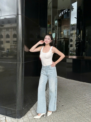 Quần jeans ống suông xẻ nút cá tính & năng động - GOOTIKFASHION
