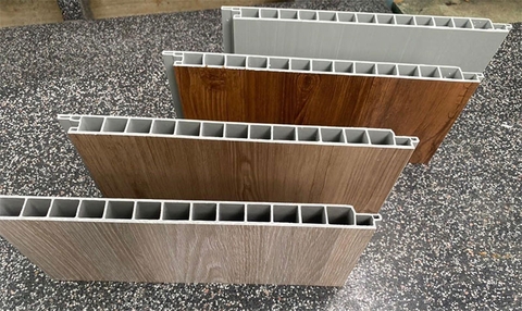 🌟 Tấm Nhựa Lót Sàn Chịu Lực PVC: Có Thật Sự Bền, Đáng Tiền và Phù Hợp Với Nhà Việt?