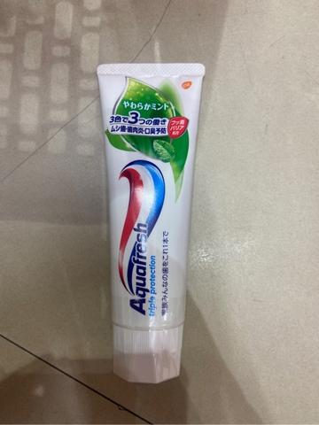 Kem đánh răng Aqua fresh Bạc hà Nhật Bản
